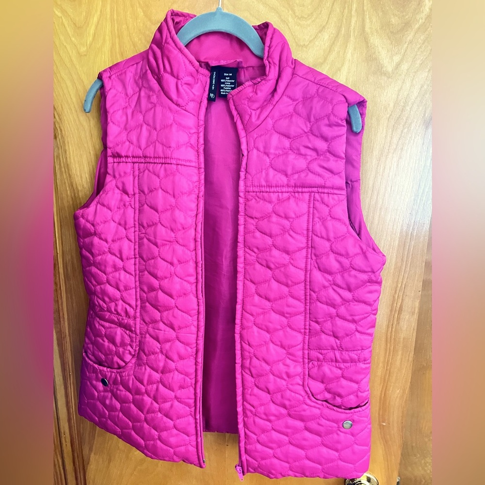 Women’s quilted vest - like new